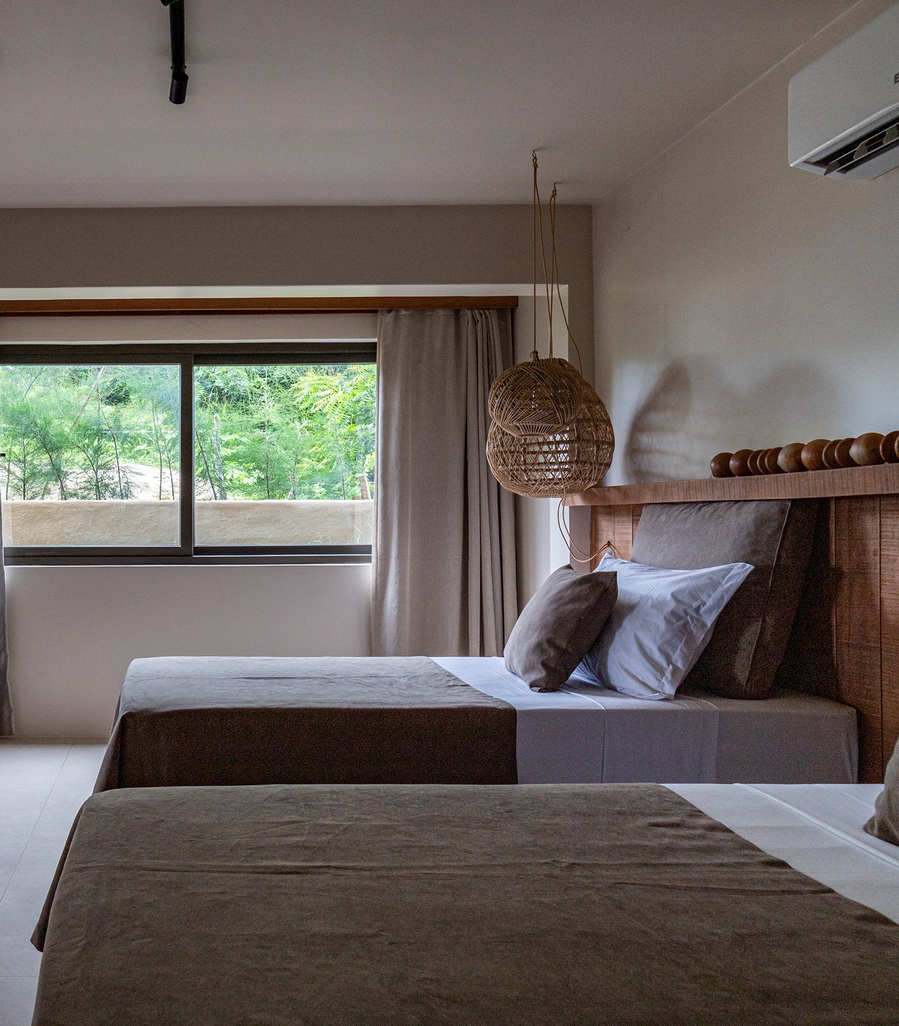 5/6 - Quarto com duas camas